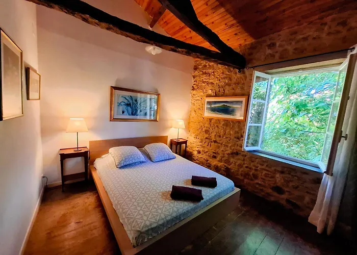 فندق مبيت وإفطار La Basserie Laguépie